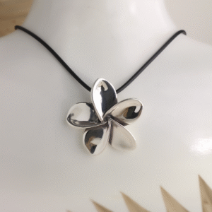 Dije Orbe Flor Pulido con Caucho