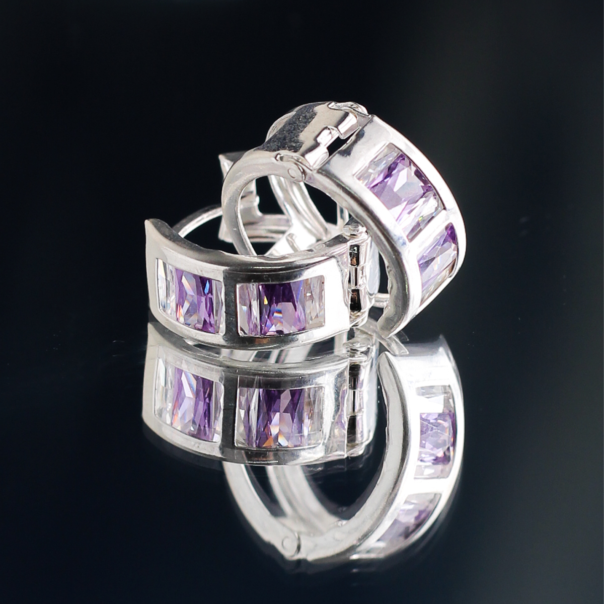 Huggies Orbe Amatista Corte Esmeralda