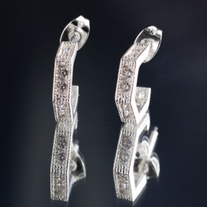 Huggies Orbe Diamond Edge