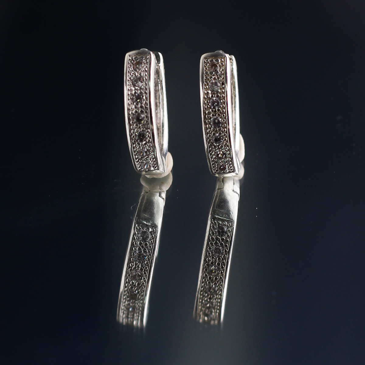 Huggies Orbe Noir Brillantes